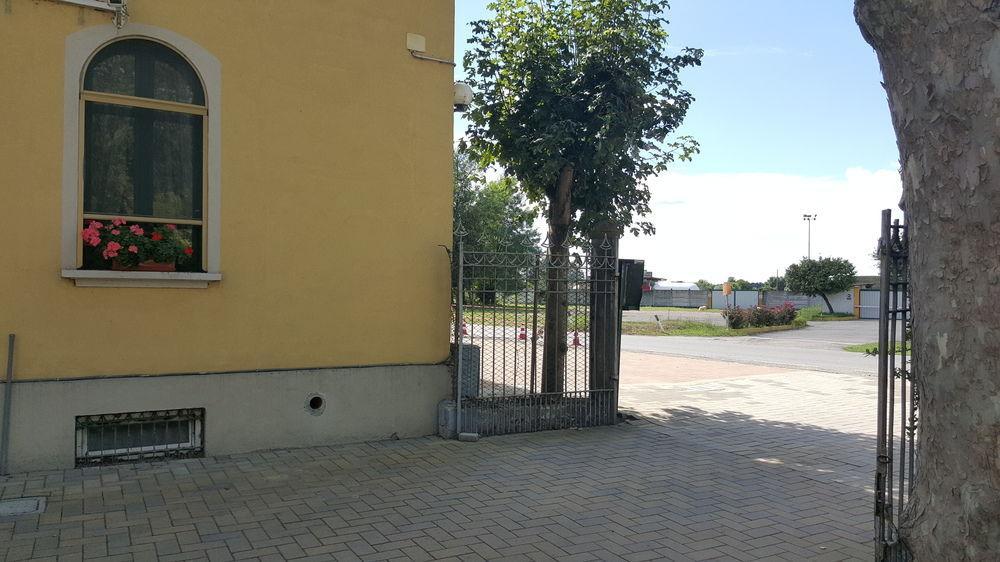 Hotel La Pendola Ozzero Екстериор снимка