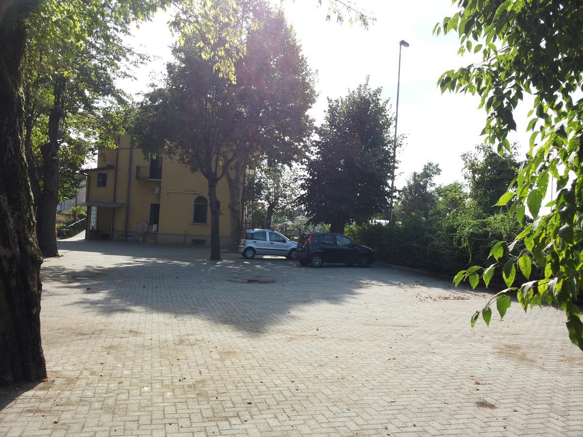Hotel La Pendola Ozzero Екстериор снимка