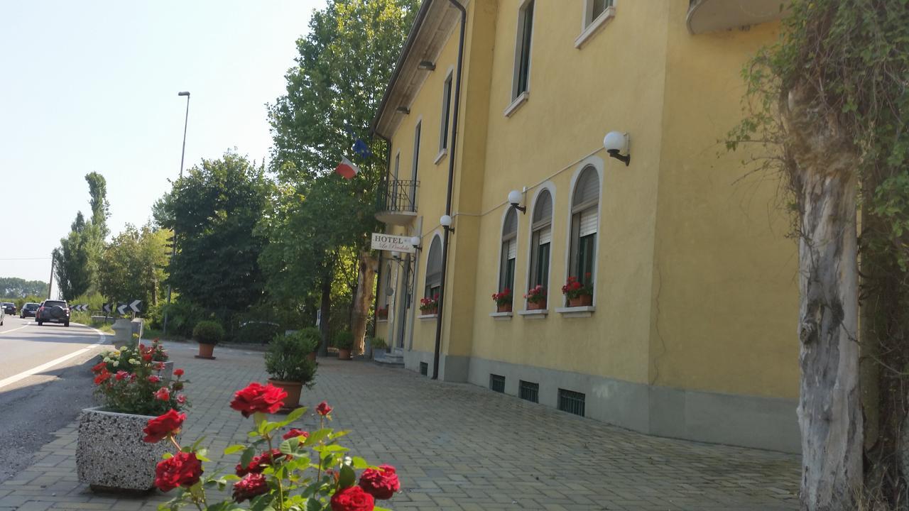Hotel La Pendola Ozzero Екстериор снимка