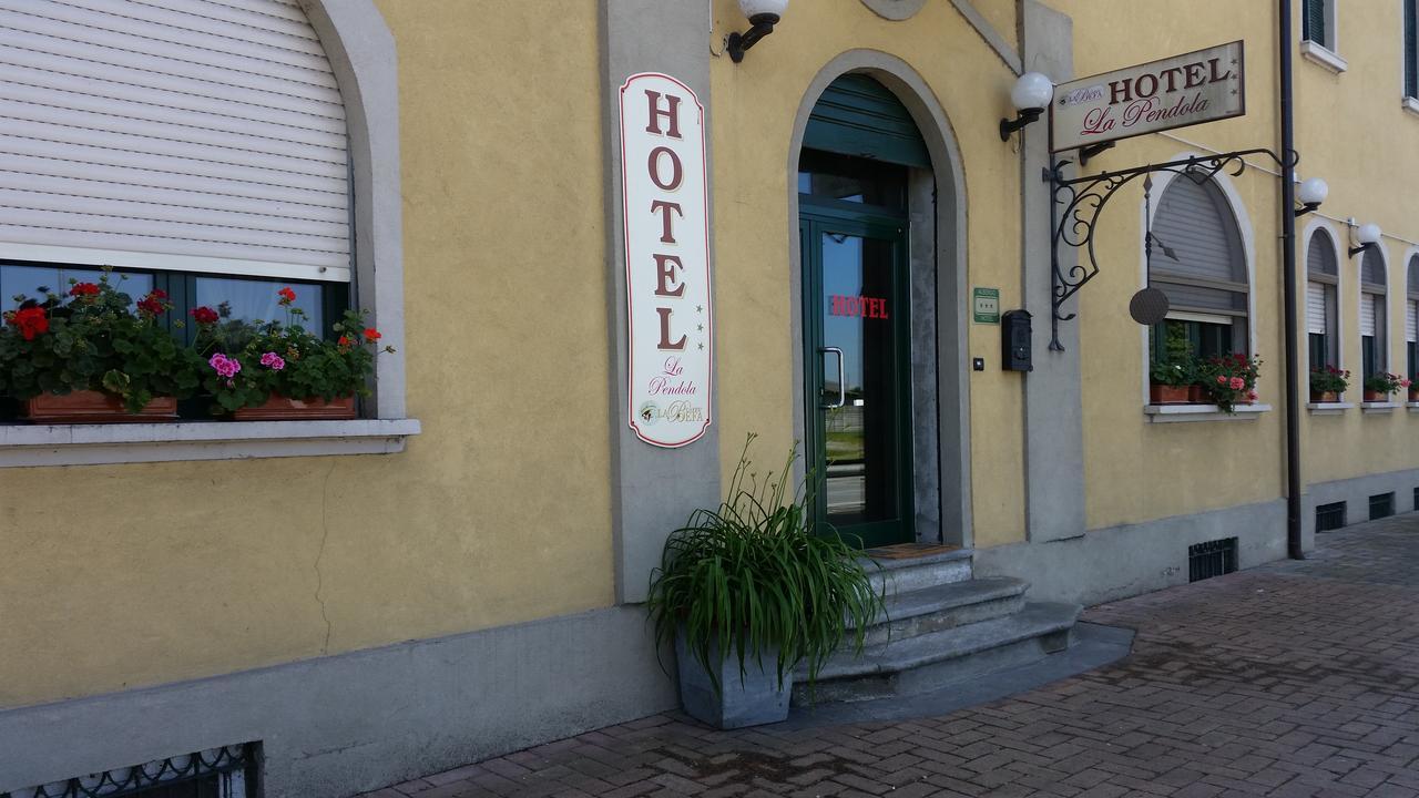 Hotel La Pendola Ozzero Екстериор снимка