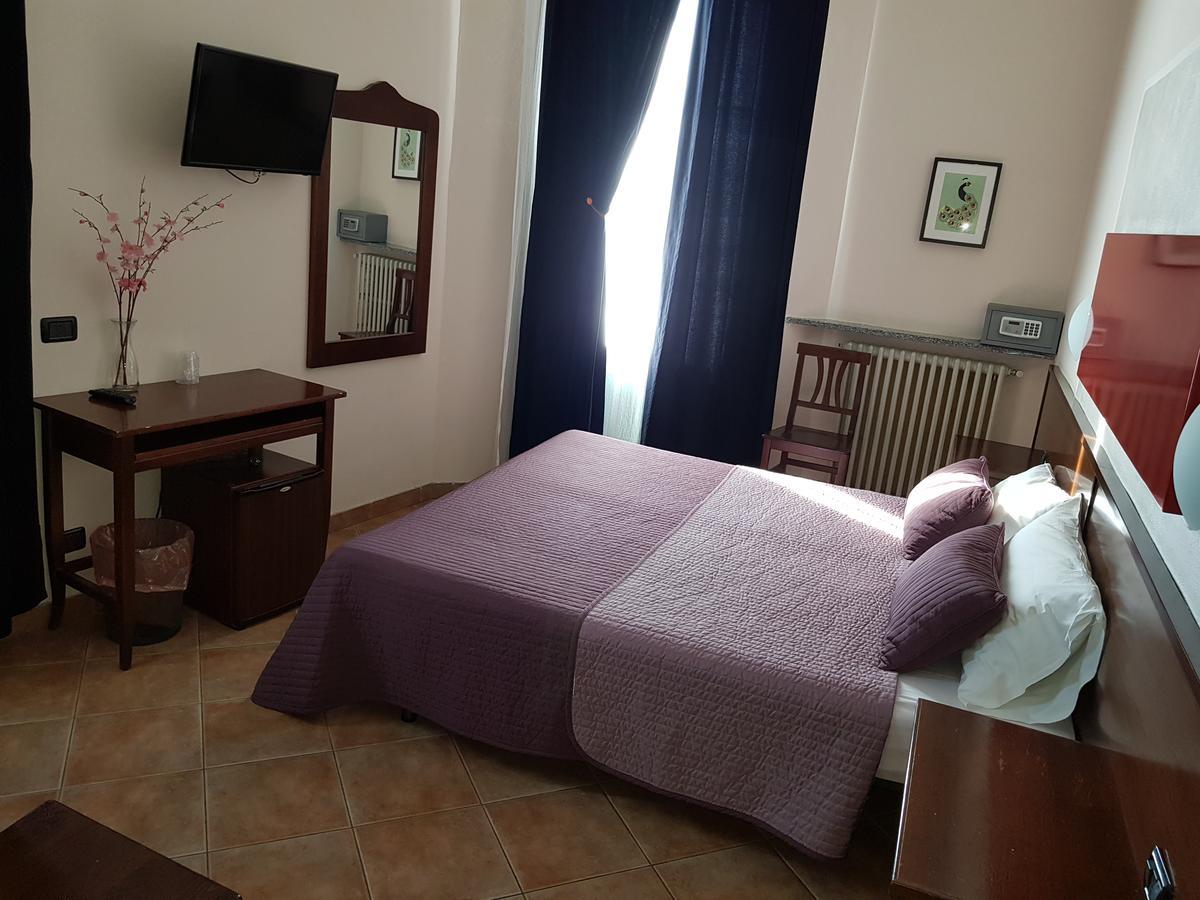 Hotel La Pendola Ozzero Екстериор снимка