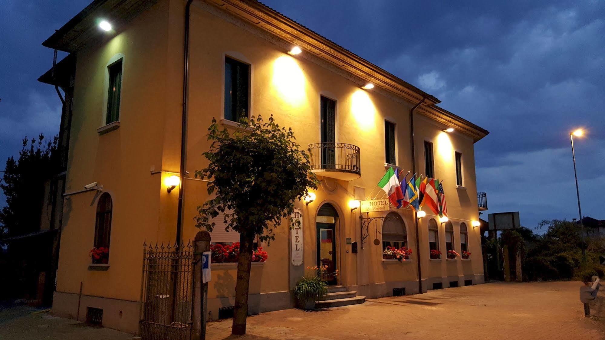 Hotel La Pendola Ozzero Екстериор снимка